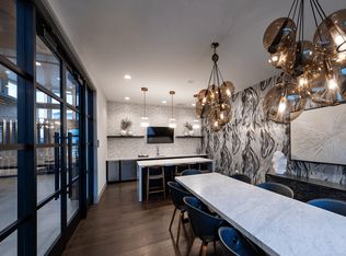 Everton Flats, Warrenville, IL 60555