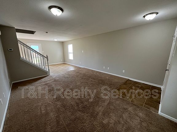 5th image of 2883 Beethoven Ave