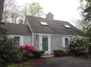 190 Fells Pond Rd, Mashpee, MA 02649