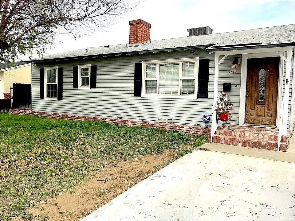 1st image of 1841 James Pl