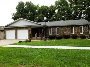 102 W Riverside Dr, Prophetstown, IL 61277