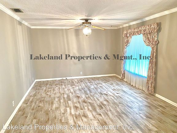 5th image of 1502 Shelley Pl