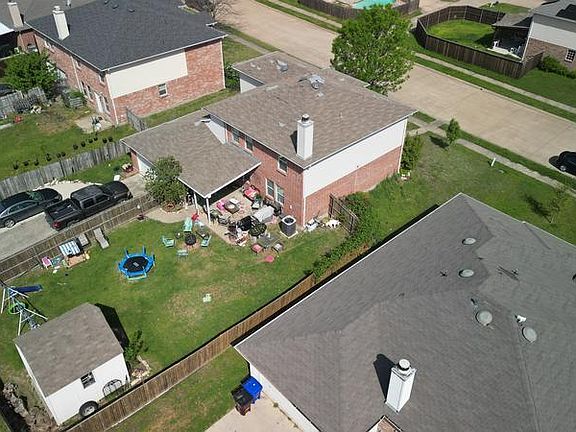 4th image of 509 Rosemary Dr