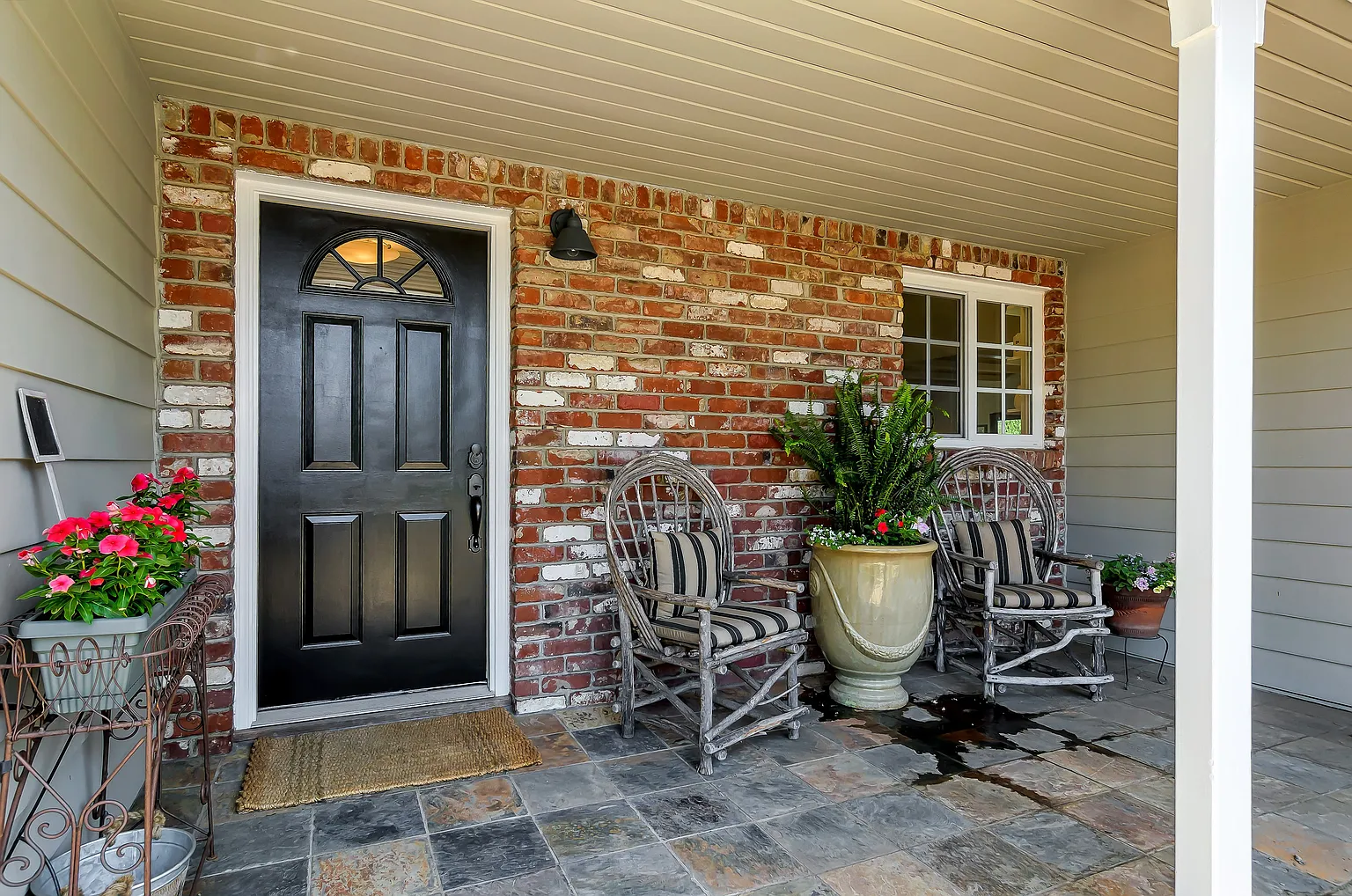 19 Warford Ter photo 1
