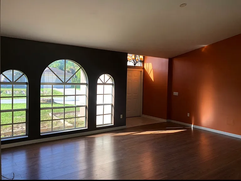 3129 Oceanside St — Photo 7