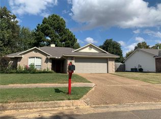 708 J St, Barling, AR 72923