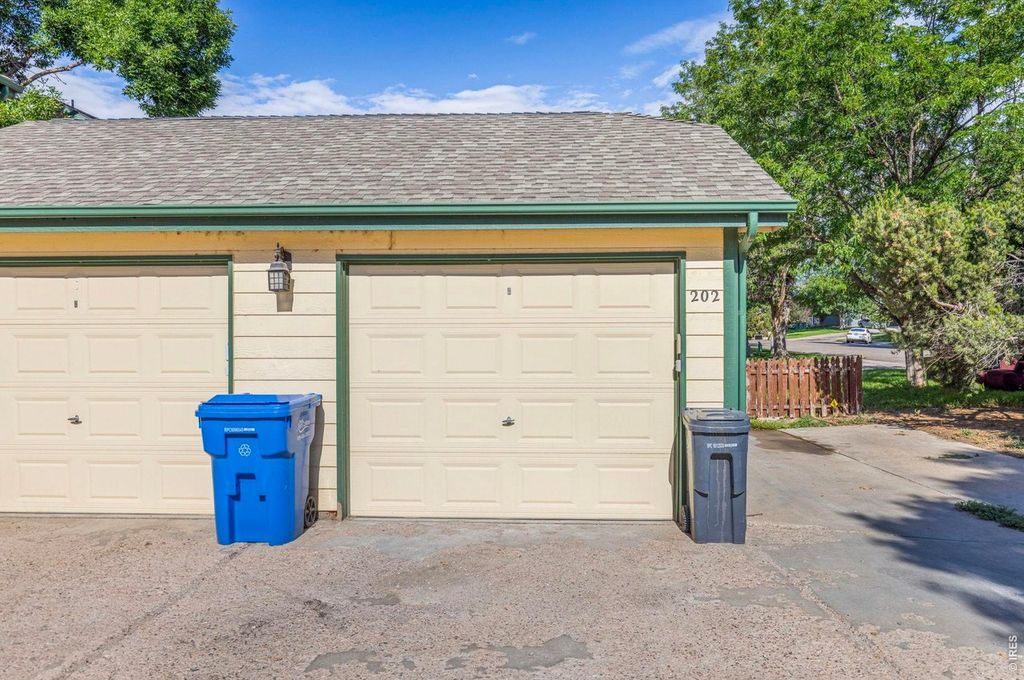 1048 Tierra Ln #202