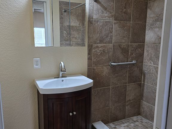 4th image of 856 Navel Orange Dr #79