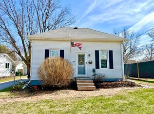 616 NW 2nd Ave, Aledo, IL 61231