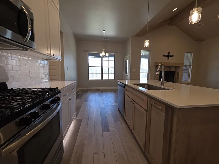 Under cabinet & Under cabinet floor lighting!