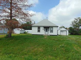 104 3rd St, Meadow Grove, NE 68752