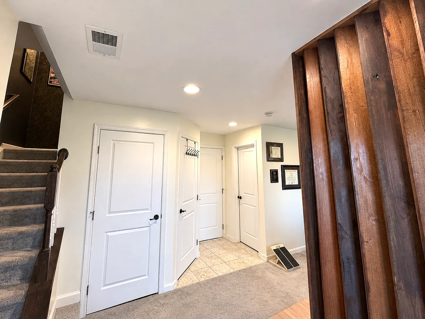 9026 Randolph Cir — Photo 3