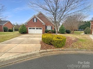 2702 Occaneechi Ct, Waxhaw, NC 28173