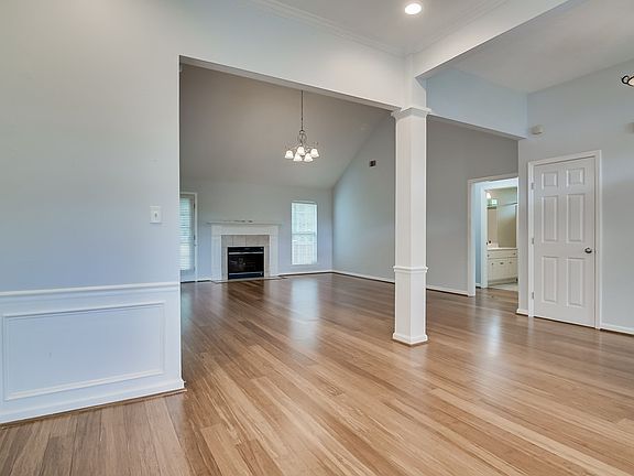 5th image of 4858 Orchard Hill Dr