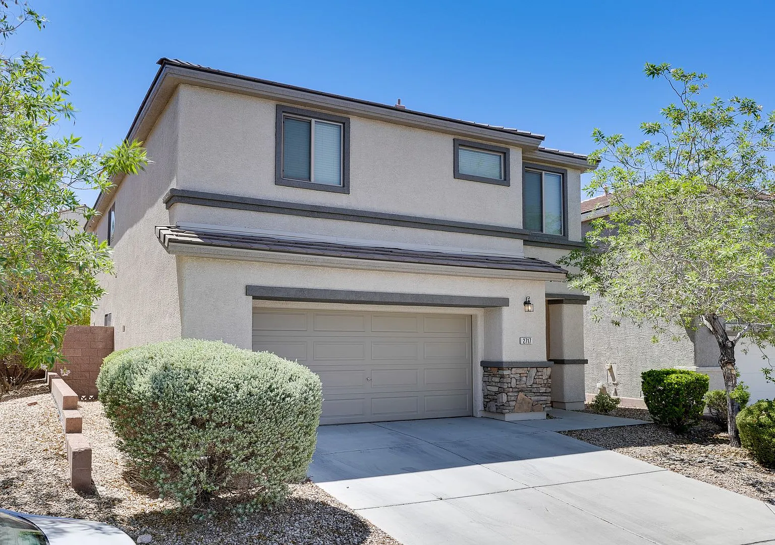 Spacious 3 Bedroom Home In 89044 — Photo 3