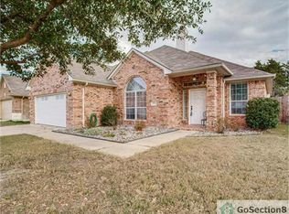 2976 Hideaway Dr, Grand Prairie, TX 75052