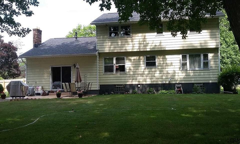 2nd image of 219 Shirlwood Dr