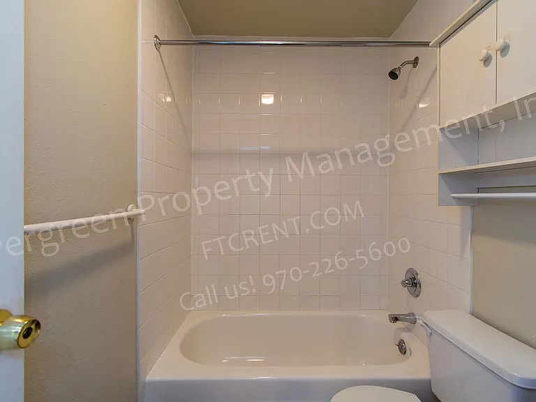 1931 Ross Ct — Photo 13