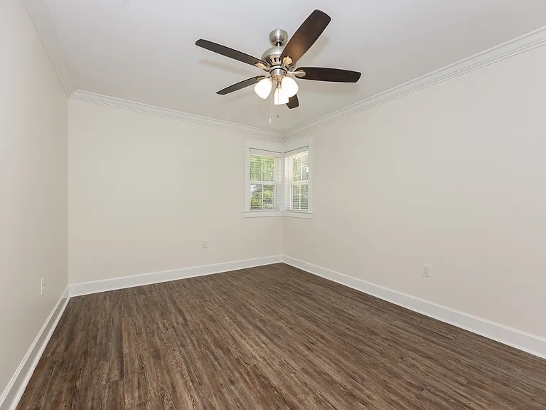 836 Steele Blvd — Photo 14