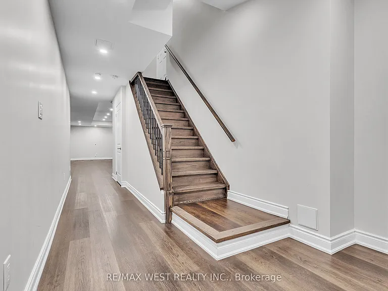 65 Port Royal Ave #LOWER — Photo 3