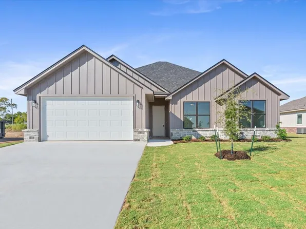 112 Great Trail Rd, Riesel, TX 76682