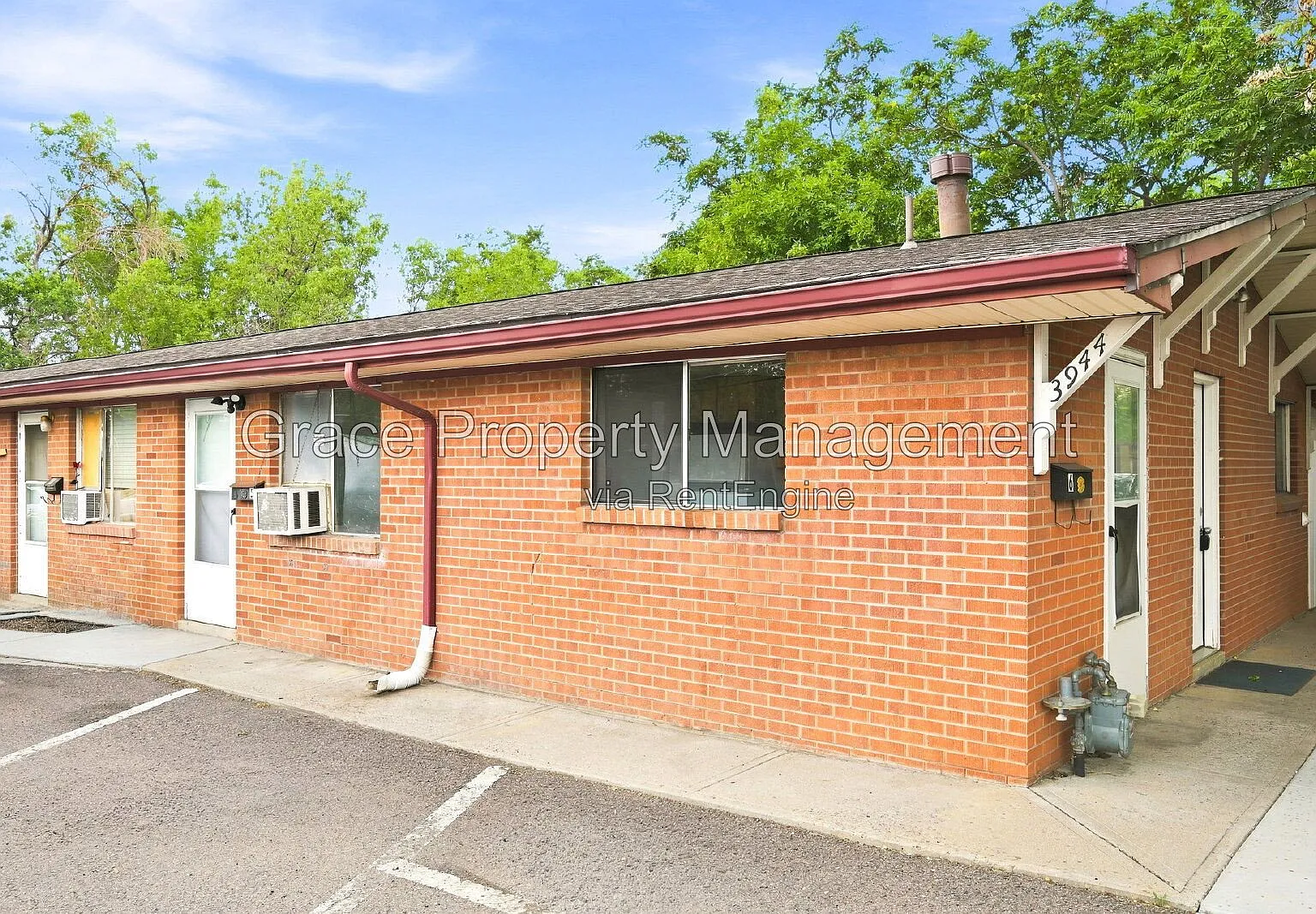 1 bed, 1.0 bath, $1,050 — Photo 1