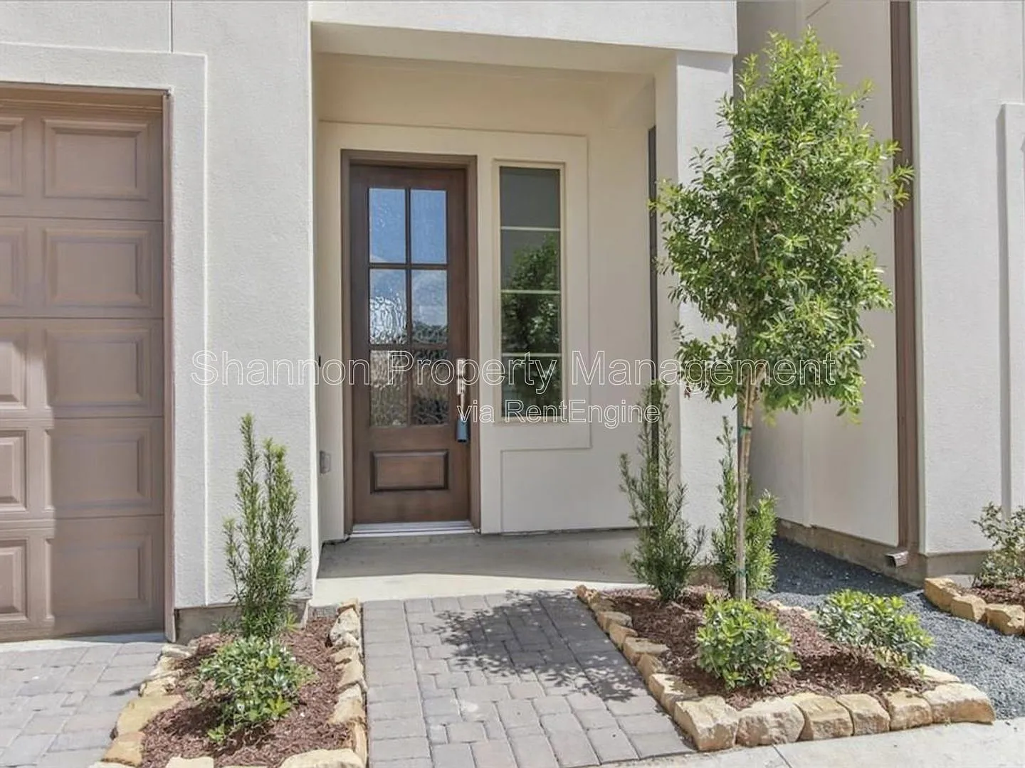 3 bed, 3.5 bath, 2627 sqft, $2,800 — Photo 3