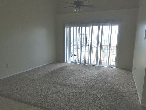 5th image of 4739 Hilton Ave #C10
