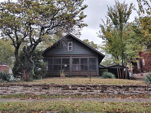 2nd image of 3124 W 42nd Ave