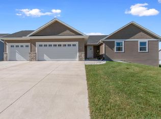 401 Leona Way, Oakfield, WI 53065