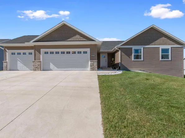 401 Leona WAY, Oakfield, WI 53065