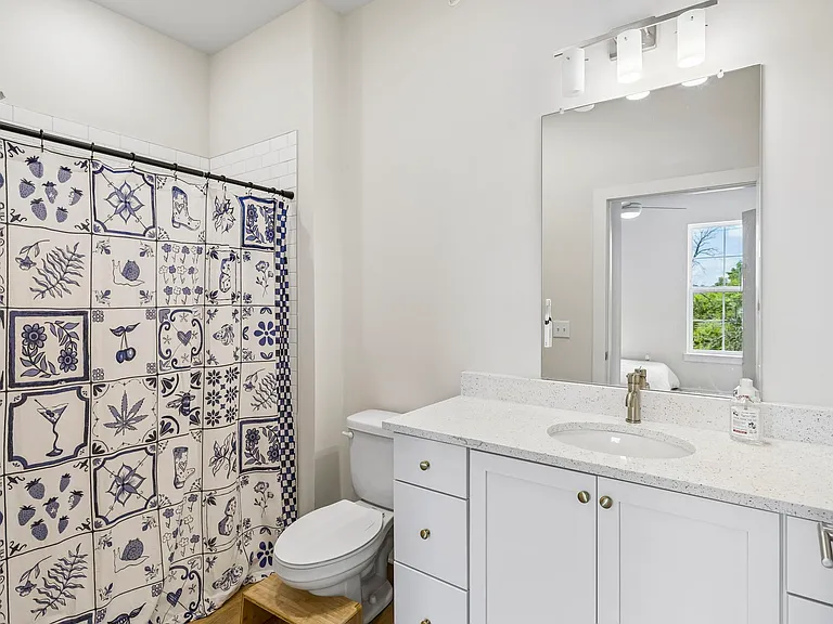 600 E Trinity Ln #208 — Photo 16