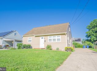 203 Blue Jay Ln, Mount Holly, NJ 08060