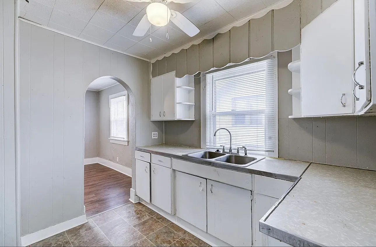 2 bed, 660 sqft, $1,200 — Photo 4
