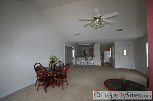 3rd image of 102 Saxony Dr