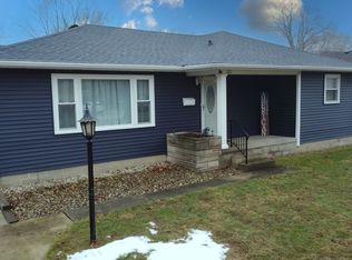 211 E Fairman Ave, Watseka, IL 60970