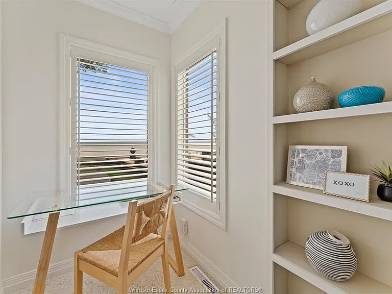 12746 Riverside Dr E — Photo 22