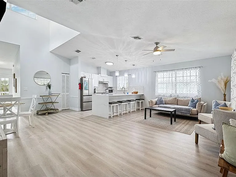 313 Poinsettia Rd — Photo 12