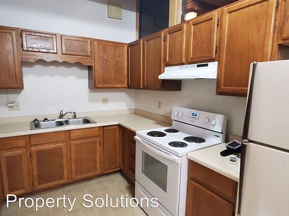 5th image of 224 Halsey St APT 3
