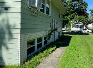 213 S Fairview Ave, Lansing, MI 48912