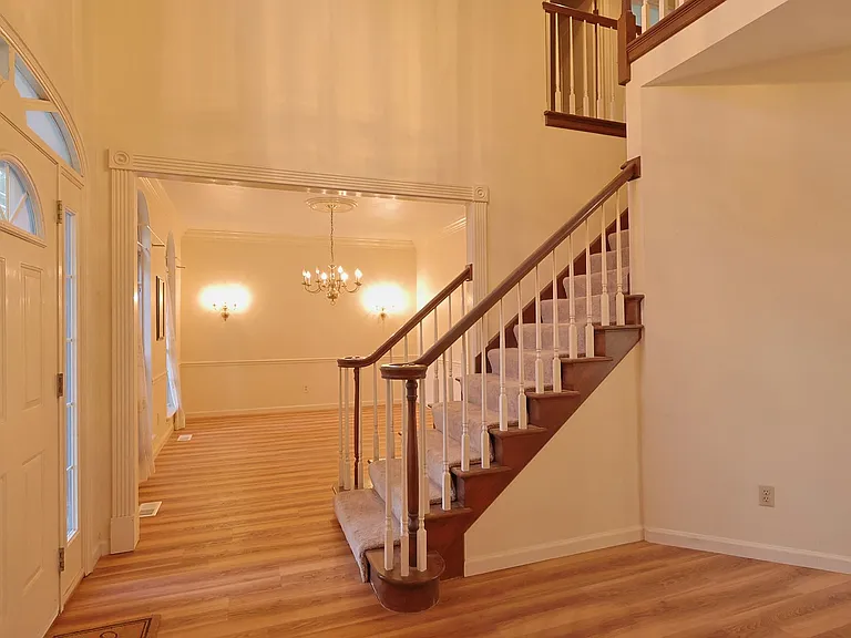 600 Arbor Glen Ct — Photo 5