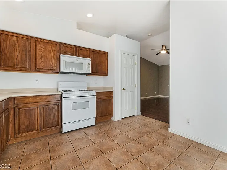 9261 Vervain Ct — Photo 11