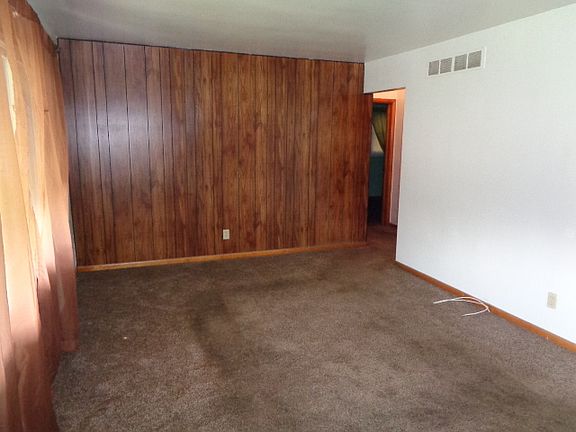 3rd image of 7502 Maryland Ave