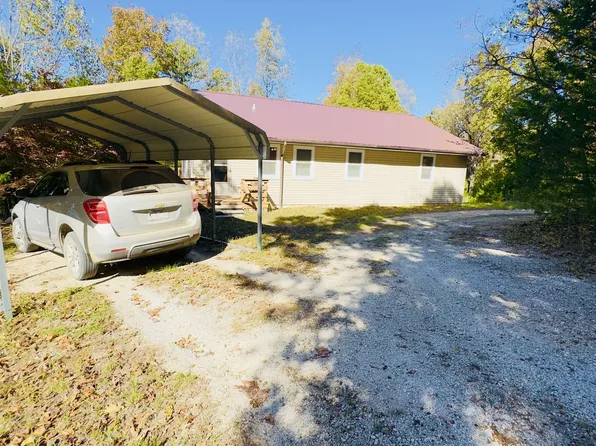 672 Blevins Rd, Violet Hill, AR 72584