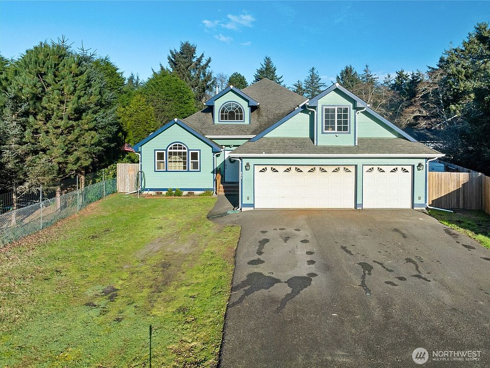 1st image of 804 Scoter Court SE