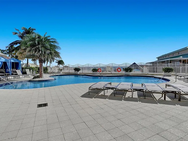 16699 Collins Ave #1410 — Photo 26