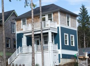 19 Sellwood Ln, Pacific Beach, WA 98571