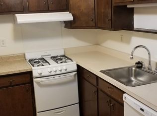 1226 E Maywood Ave APT 207, Peoria, IL 61603