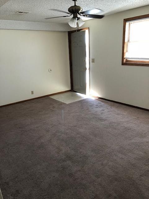 2nd image of 602 E Mulberry St