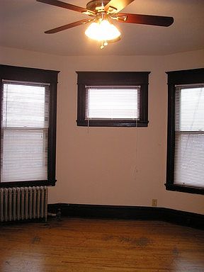 3rd image of 2820 1st Ave S APT 20